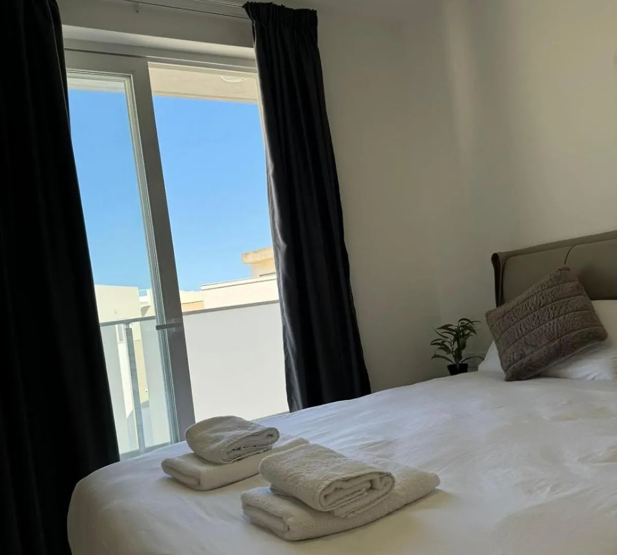 Spacious New 1 Bed With Balcony Qawra